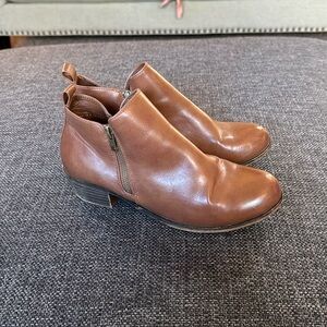 JESSICA CLINE Dani Brown Casual Ankle Boots Booties Size 8.5